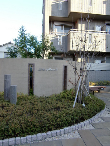 ドルチェ メゾン Ⅲのその他共用部分|植栽のあるきれいな外観