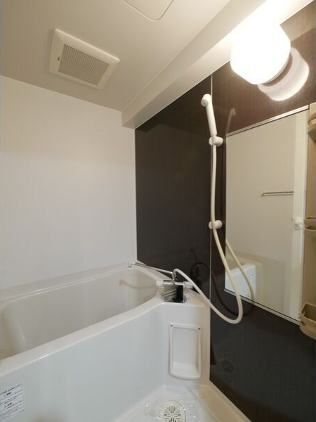 セントレイクセレブ代官町の浴室