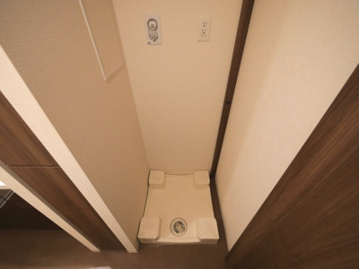 【設備】 | ザ・パークハビオ天満橋 | 洗濯機置き場です