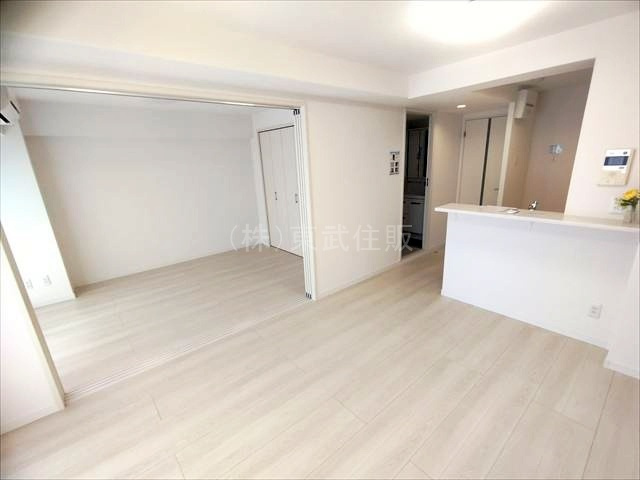 【居間・リビング】の画像