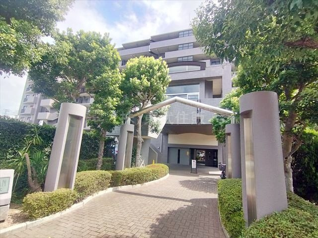  | ナイスアーバン志木 | 開放感のあるエントランスです