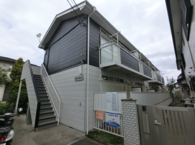 パインズコート