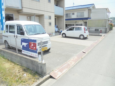 【駐車場】 | グレイシャス