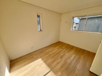 【洋室】 | 花巻市石鳥谷町上口　第5 | 木本来の色味を生かした温もりあるフローリングです。