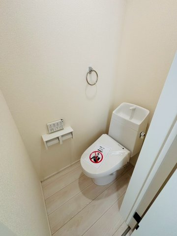 リナージュ／中央区出水6丁目第3期／2号棟のトイレ