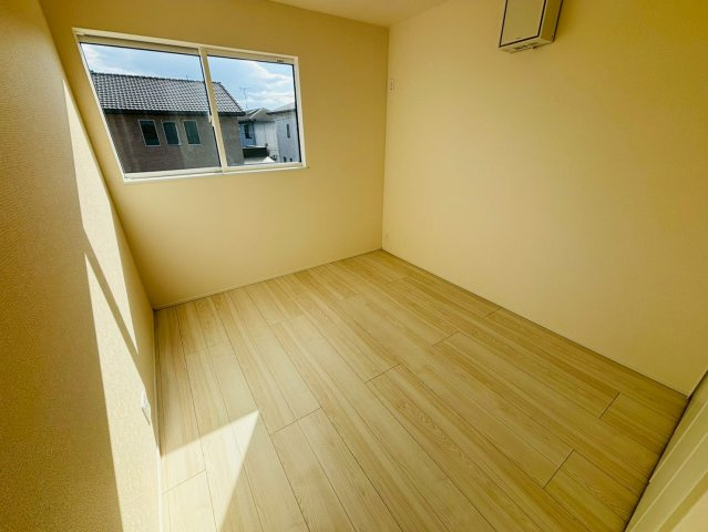 リナージュ／中央区出水6丁目第3期／2号棟の洋室