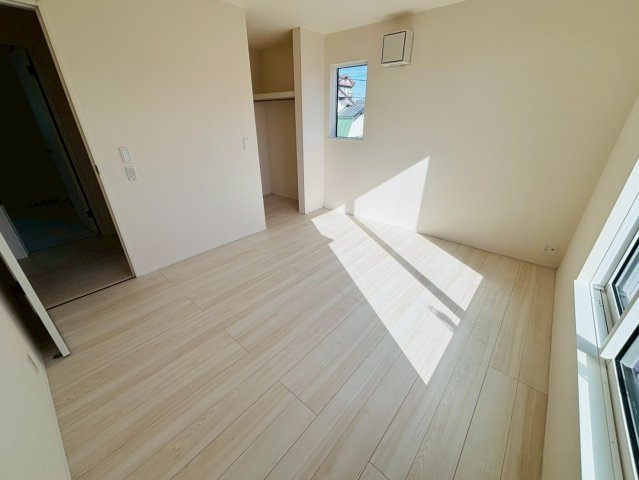 リナージュ／中央区出水6丁目第3期／2号棟の洋室