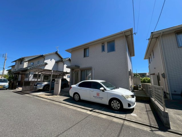 和歌山市栄谷・中古戸建・54696の前面道路含む現地写真