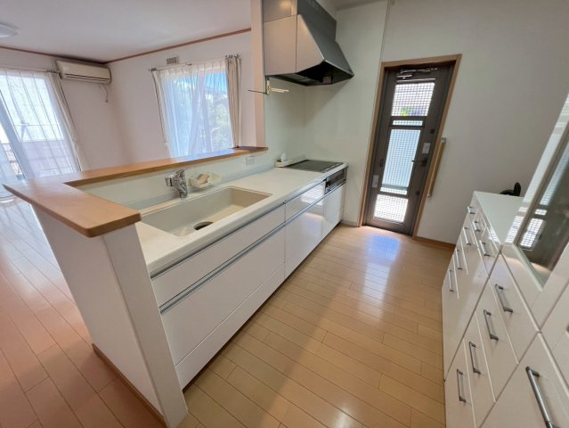 和歌山市栄谷・中古戸建・54696のキッチン