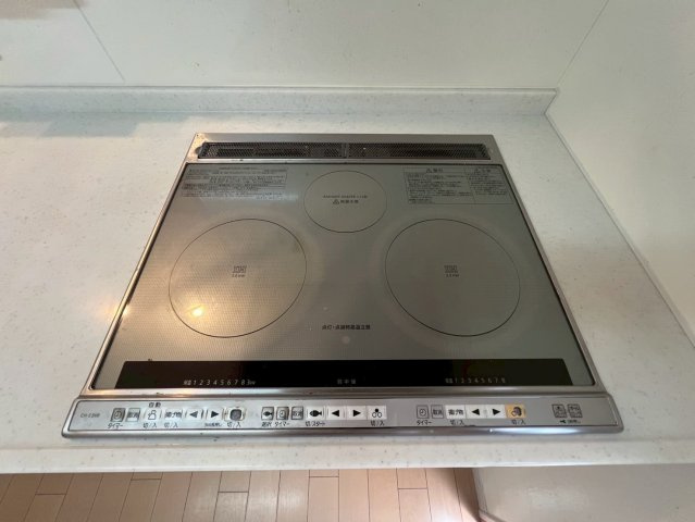 和歌山市栄谷・中古戸建・54696のキッチン