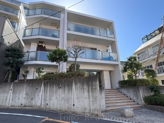 エルスタンザ赤坂の外観