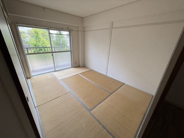 ハイツ最上の和室