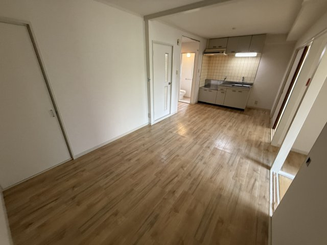 ハイツ最上の洋室