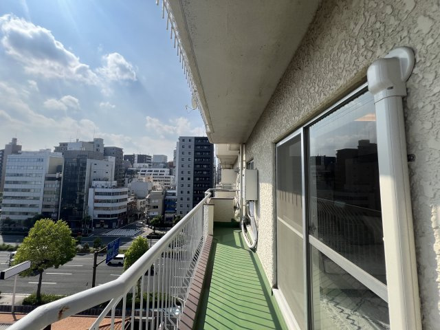 オシャレリノベと、眺望のコラボ！【ライオンズマンション川崎】のバルコニー