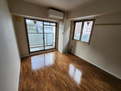 Avenir朱雀の居間・リビング|洋室