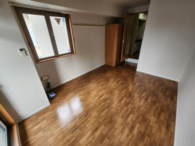 Avenir朱雀の玄関