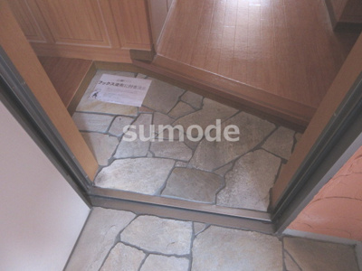 【玄関】 | リーフジャルダン総持寺駅前