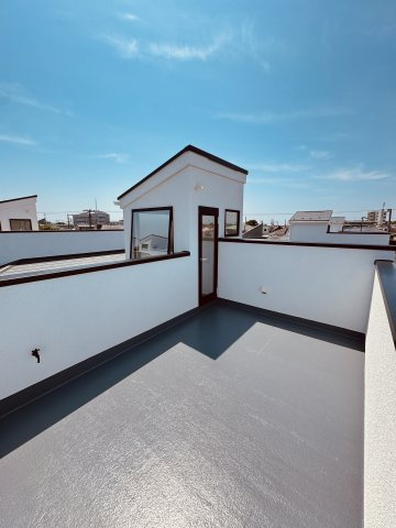 Living with California Style Ｂ棟― 湘南で、自分らしく。のバルコニー