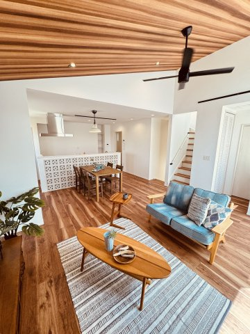 Living with California Style Ｂ棟― 湘南で、自分らしく。の居間・リビング