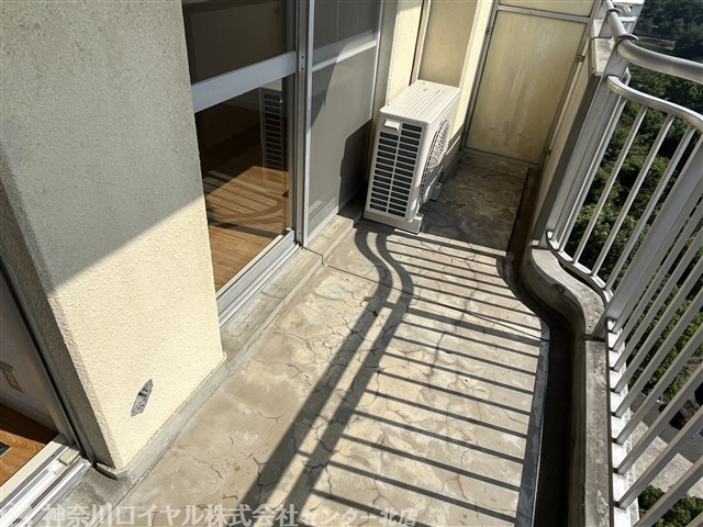 【バルコニー】