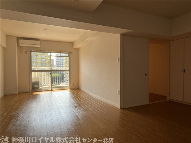 【居間・リビング】