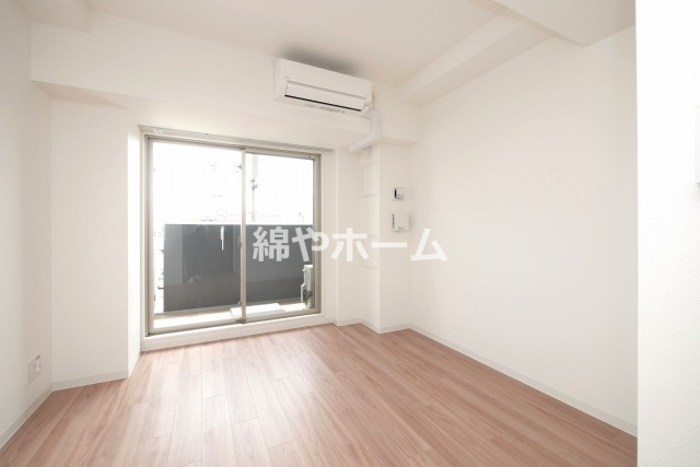 ワールドアイ大阪城EASTアドバンスの居間・リビング|使いやすい居間です