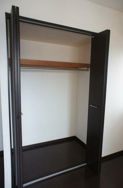 ロイヤル　トーリータワーズの収納