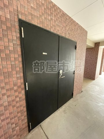 ロイヤル　トーリータワーズのその他共用部分|ゴミ置場