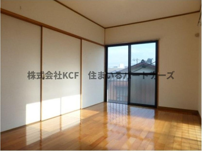 【寝室】 | スペースフォー