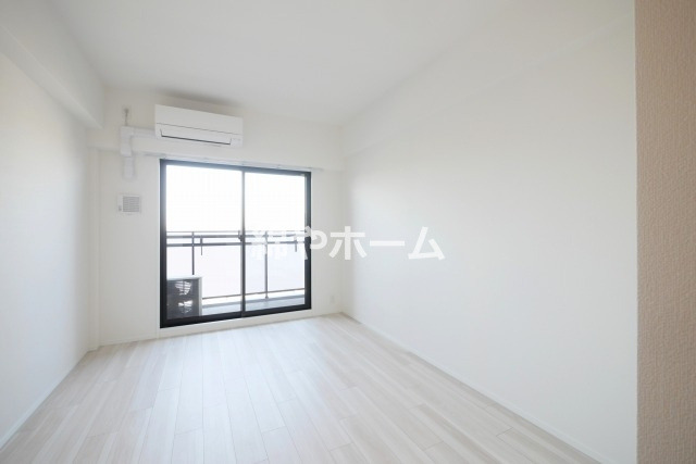 ファーストフィオーレ大阪城イーストの洋室|個人の部屋や寝室として使える洋室です