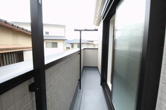 中須賀町　新築戸建　1号棟（第2）のバルコニー|2F　東の部屋　6.2帖