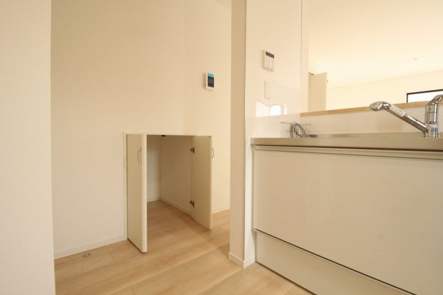 中須賀町　新築戸建　1号棟（第2）の収納|LDK　17.5帖