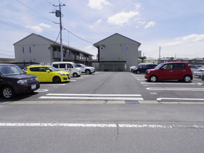 【駐車場】 | サニースワンⅡ | 駐車場