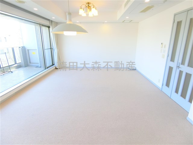 パークハウス多摩川南五番館の居間・リビング