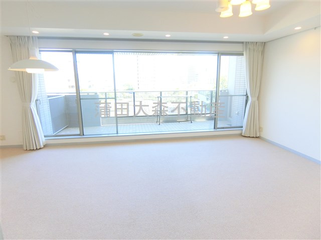 パークハウス多摩川南五番館の居間・リビング