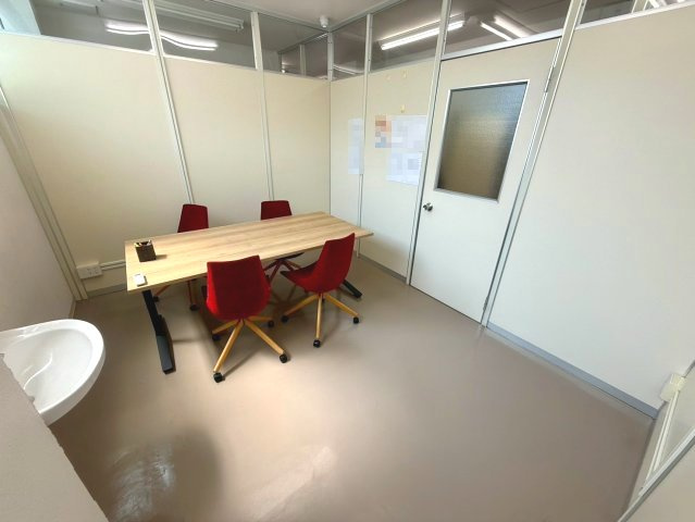 蒲郡市三谷町東前貸店舗・事務所の内装