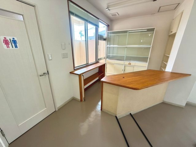 蒲郡市三谷町東前貸店舗・事務所の内装