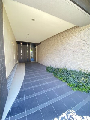 【エントランス】 | シャーメゾン白鷺