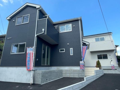 家族みんなに笑顔が増える、収納上手な家　荏田西4丁目　新築全2棟