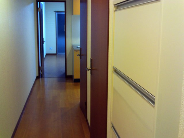 ニューナイスマンションの内装|シューズラック