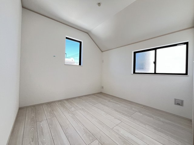 【子供部屋】 | 福岡市東区香住ヶ丘5丁目第1　A号棟（全6棟）【仲介手数料無料・0円】 | 施工例。施工例は完成時と異なる場合があります。