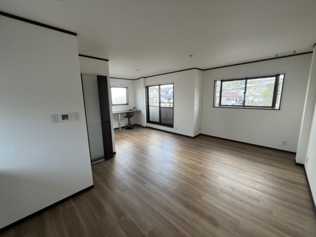 清滝中古戸建の居間・リビング|居間です