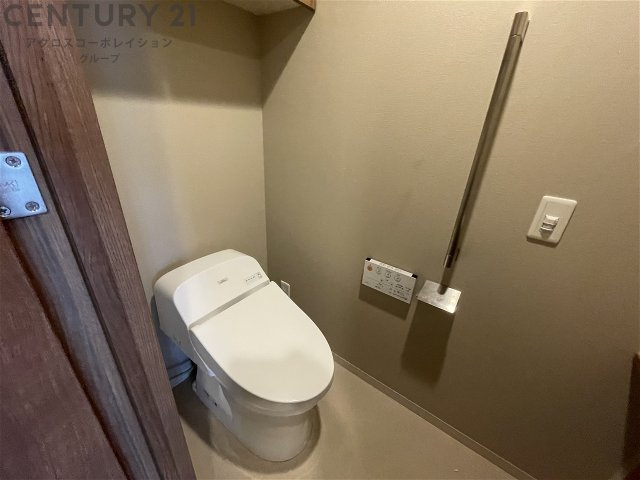 温水洗浄便座あり。