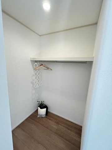 【収納】 | 福岡市東区香住ヶ丘5丁目第1　E号棟（全6棟）【仲介手数料無料・0円】 | 施工例。施工例は完成時と異なる場合があります。