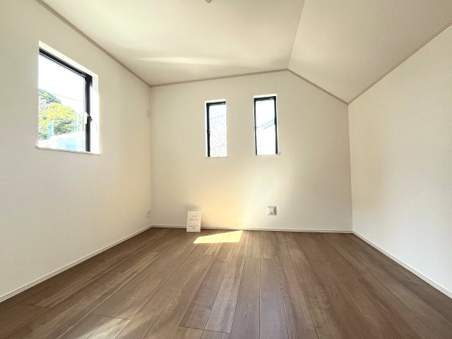 【子供部屋】 | 福岡市東区香住ヶ丘5丁目第1　E号棟（全6棟）【仲介手数料無料・0円】 | 施工例。施工例は完成時と異なる場合があります。