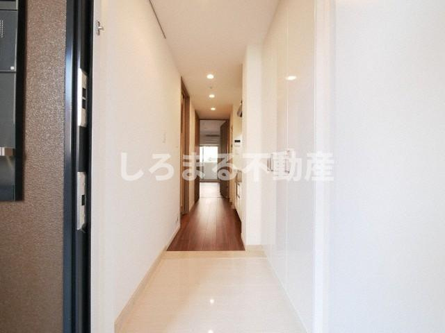 パークアクシス大阪新町の玄関