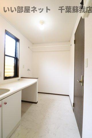 ちはら台南貸家の洗面所|洗面所です