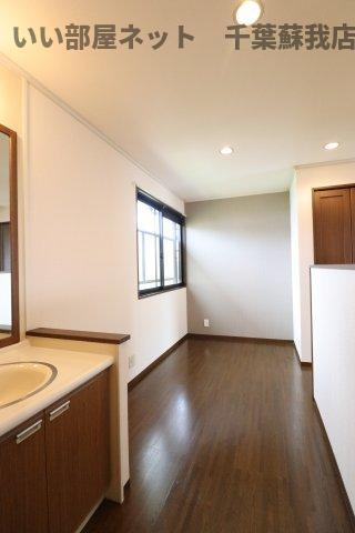 ちはら台南貸家の内装|内装は落ち着いています