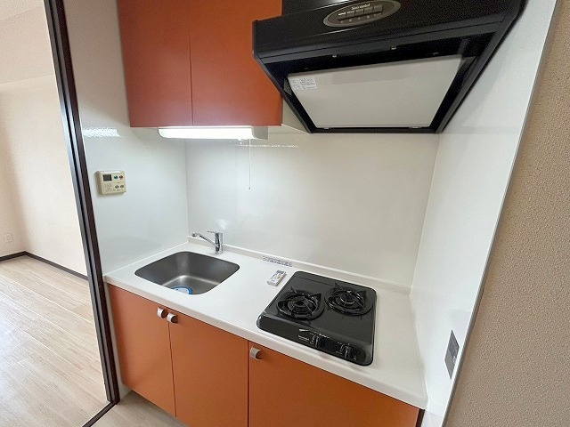 アーバンフラッツ西中島のキッチン
