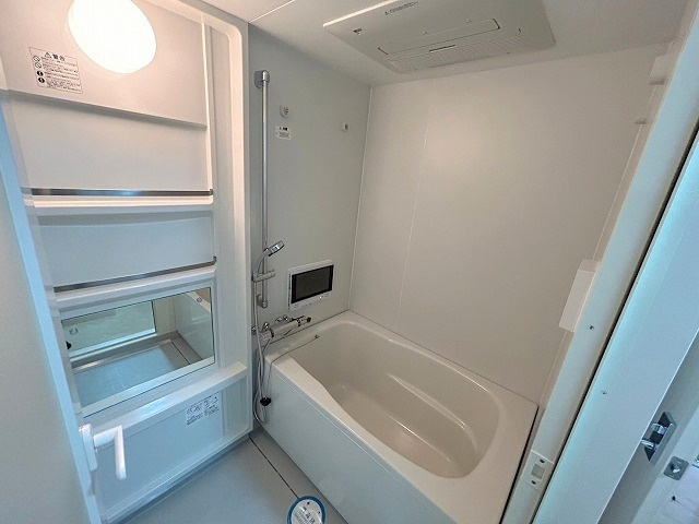 アーバンフラッツ西中島の浴室